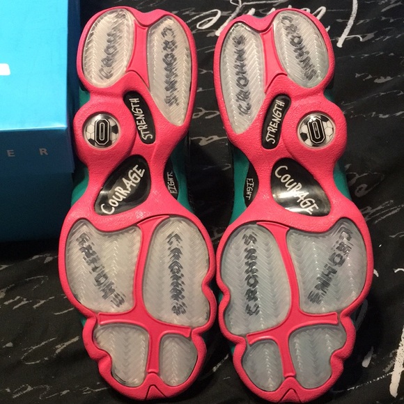 AIR JORDAN 13 RETRO DB BG (GS) "DOERNBECHER" - Picture 2 of 8